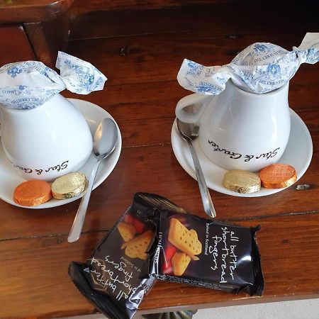 The Star And Garter Hotel 林利斯戈 外观 照片