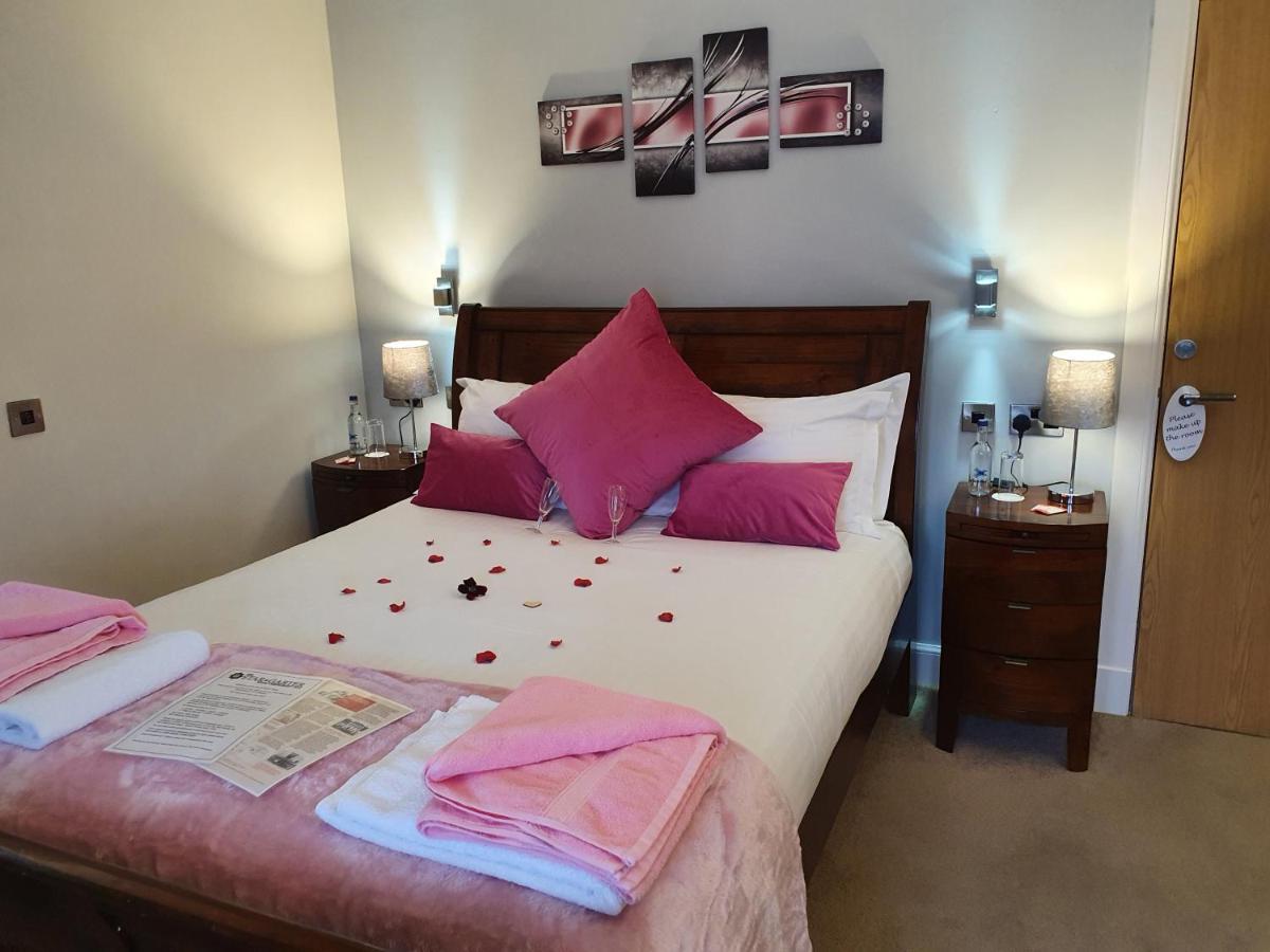 The Star And Garter Hotel 林利斯戈 外观 照片